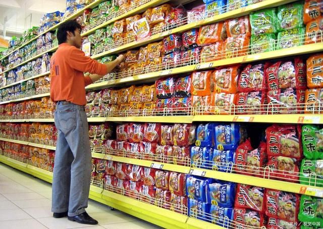 方便食品進(jìn)入熱銷時期，供不應(yīng)求狀況持續(xù)